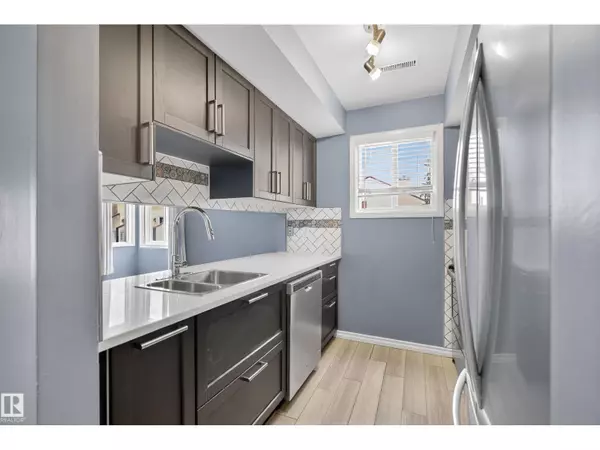 Edmonton, AB T5X5T4,225 LANCASTER TC NW