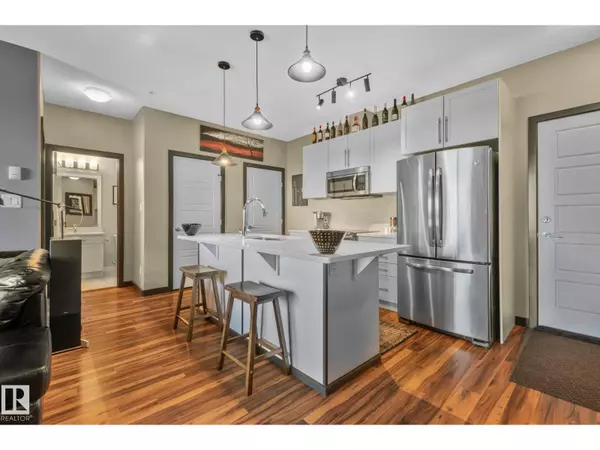 Edmonton, AB T6W2X7,#404 1144 ADAMSON DR SW