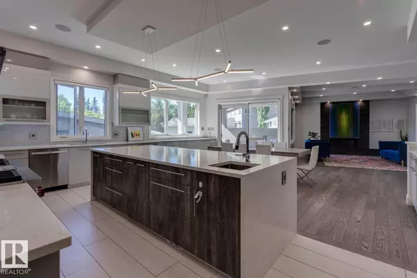 Edmonton, AB T5R5E5,14643 92A AV NW