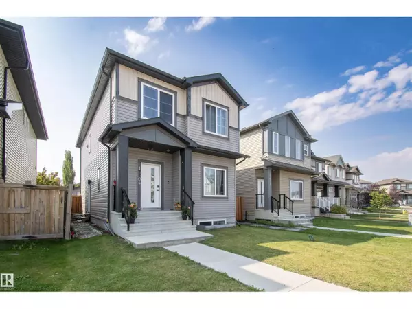 17704 59 ST NW NW, Edmonton, AB T5Y0W8