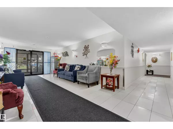 Edmonton, AB T5T6B2,#306 18020 95 AV NW