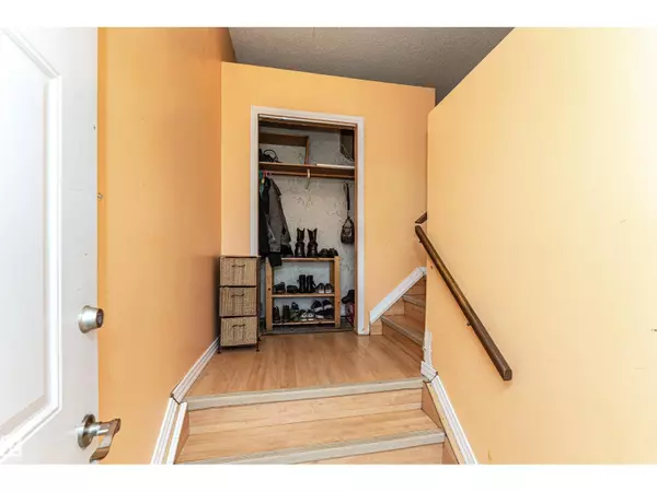 Morinville, AB T8R1E4,10603 98 AV