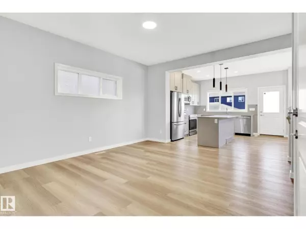 Edmonton, AB T6X2X1,1627 PLUM CIRCLE CI SW