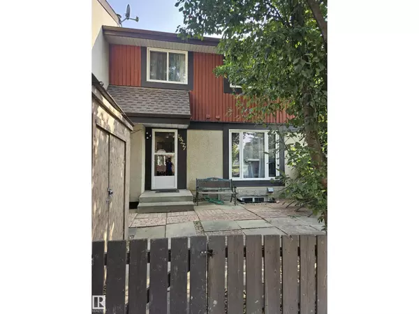 18277 84 AV NW, Edmonton, AB T5T1T7