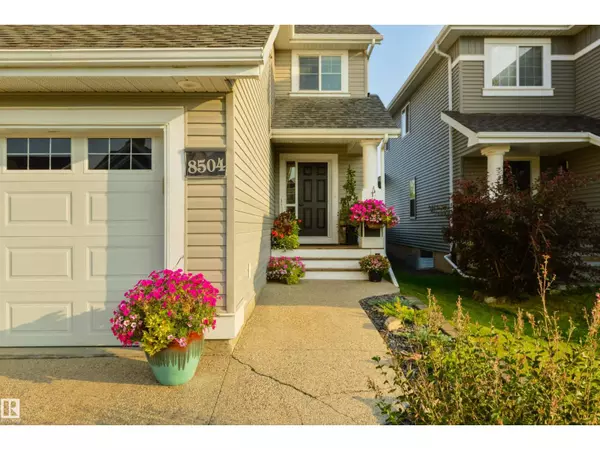 Edmonton, AB T6X0H9,8504 16A AV SW