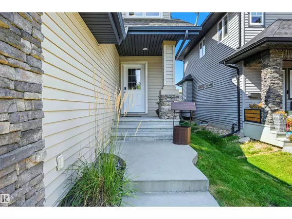 Edmonton, AB T6W0K9,2608 ANDERSON CR SW