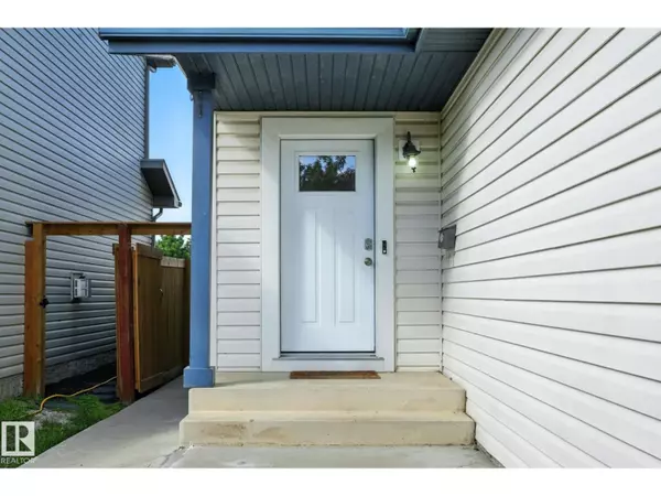 Edmonton, AB T5X6G8,11316 167B AV NW