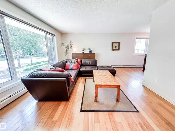 Edmonton, AB T5B1R4,11116 69 ST NW