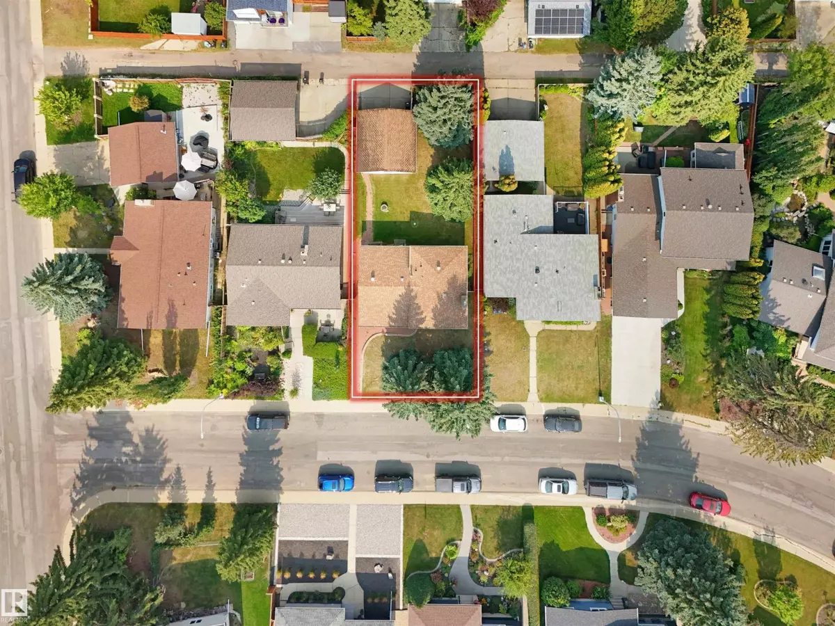 Edmonton, AB T6H0H8,14324 49 AV NW NW