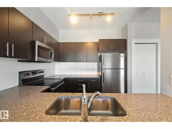 Edmonton, AB T5J0B6,#1306 10152 104 ST NW