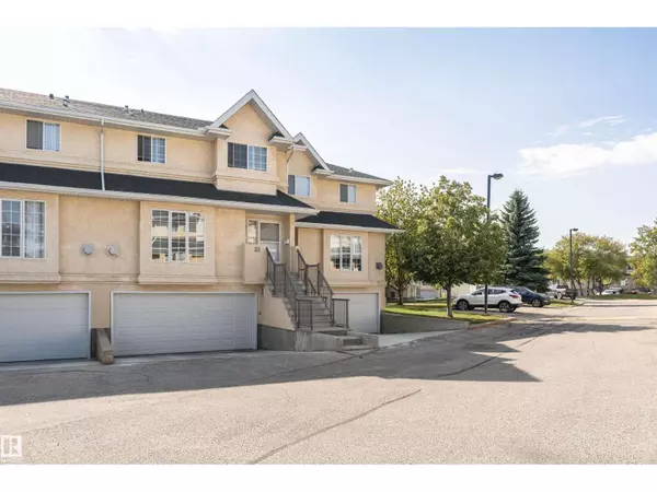 Edmonton, AB T5A5A5,#22 2419 133 AV NW