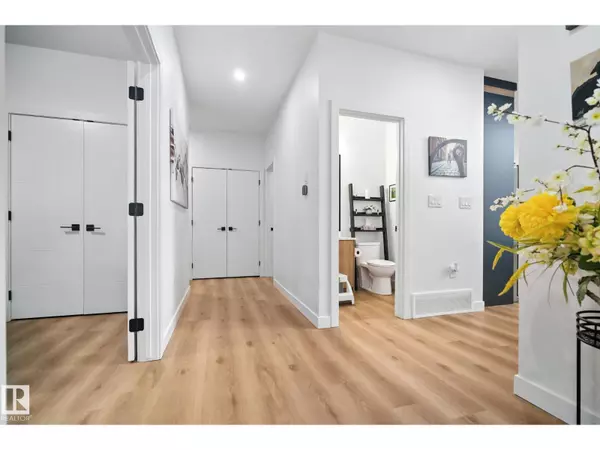 Spruce Grove, AB T7X3G1,50 GRASSVIEW CR