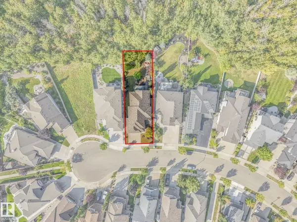 Edmonton, AB T6M0C9,1232 CHAHLEY LANDING LD NW