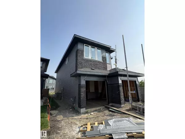 Edmonton, AB T5Y4G8,17107 3 ST NW