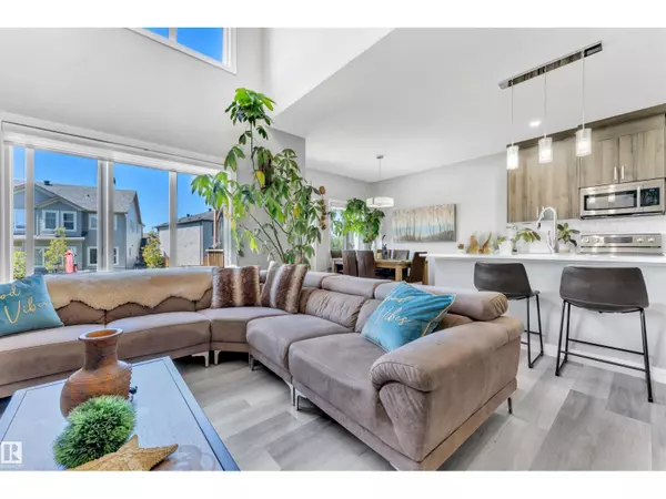Edmonton, AB T6W4M4,9349 COOPER BEND BN SW