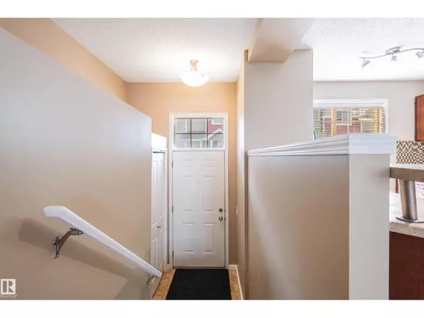 Edmonton, AB T6M2Z9,#143 5604 199 Street NW