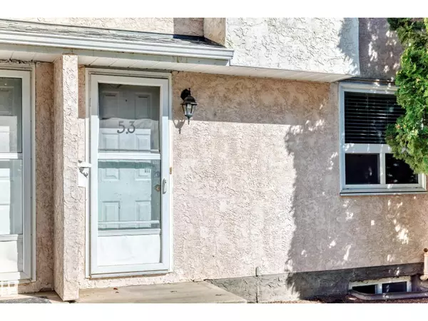 Edmonton, AB T6K2B3,53 LAKEWOOD VG NW