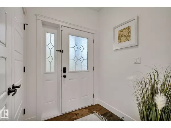 Edmonton, AB T6X0H2,1315 72 ST SW SW