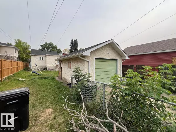 Edmonton, AB T5B3K2,11942 86 ST NW