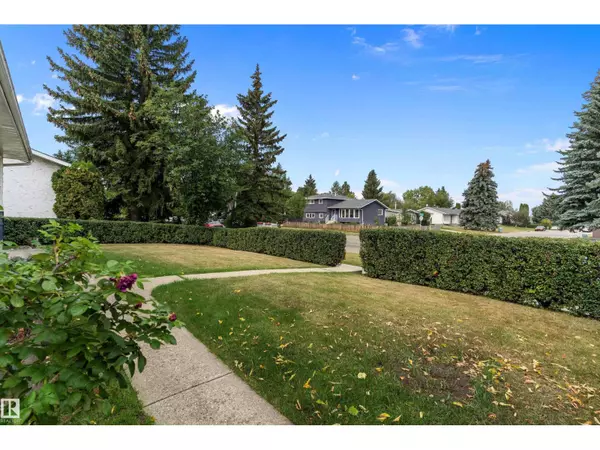 Spruce Grove, AB T7X1G8,114 BROOKWOOD DR