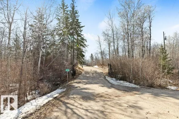 Rural Parkland County, AB T7Y1C7,37A 26321 HGHWAY 627
