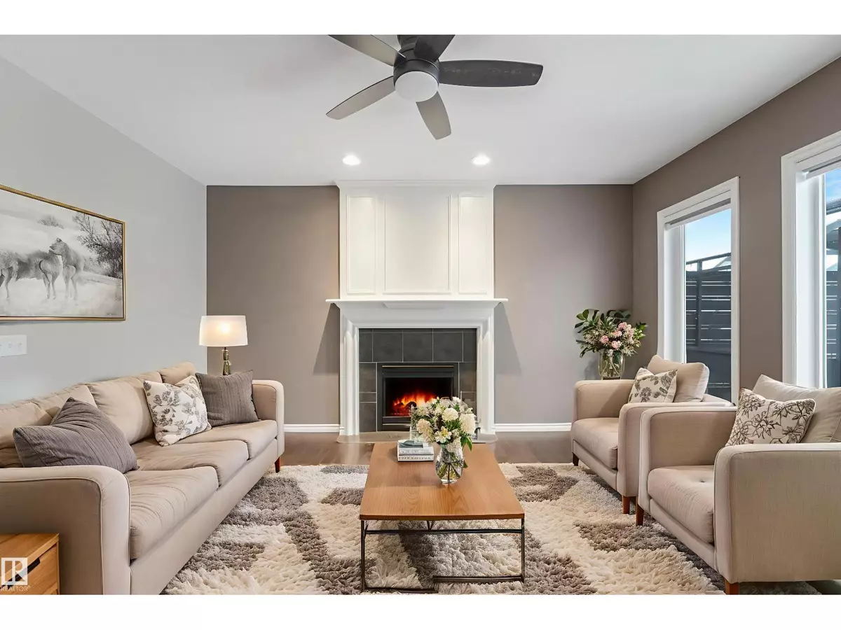 Edmonton, AB T6X0W2,6126 17A AV SW