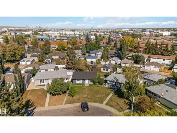 Edmonton, AB T5P1H7,15812 110A Avenue NW NW