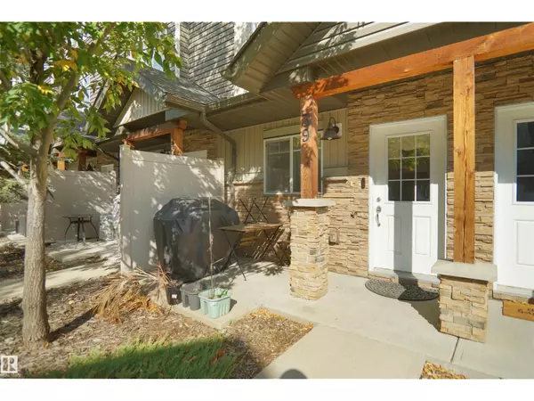 Edmonton, AB T5Z0M4,#39 9515 160 AV NW