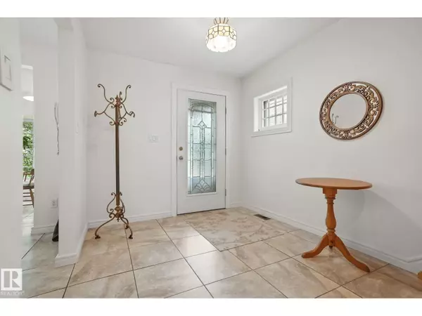 Edmonton, AB T5N1T8,10416 126 ST NW