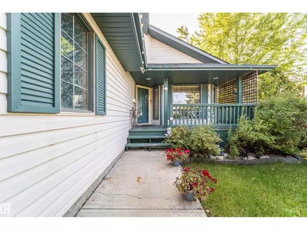 Edmonton, AB T6J6Z5,11415 9 AV NW