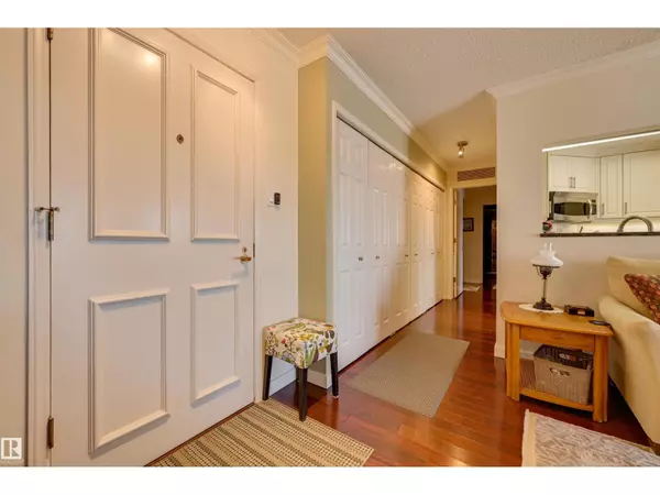 Edmonton, AB T6H5G5,#408 14810 51 AV NW