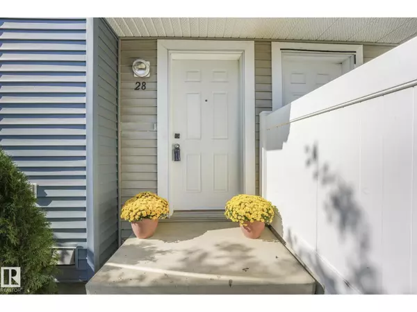 Edmonton, AB T6X1J8,#28 8304 11 AV SW
