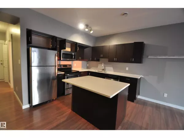 Edmonton, AB T5H0C6,#407 10518 113 ST NW