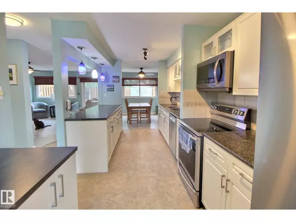 Edmonton, AB T6J2E7,49 ROYAL RD NW