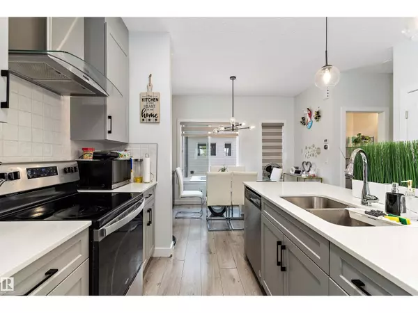 Edmonton, AB T6X1Y8,#162 804 WELSH DR SW SW