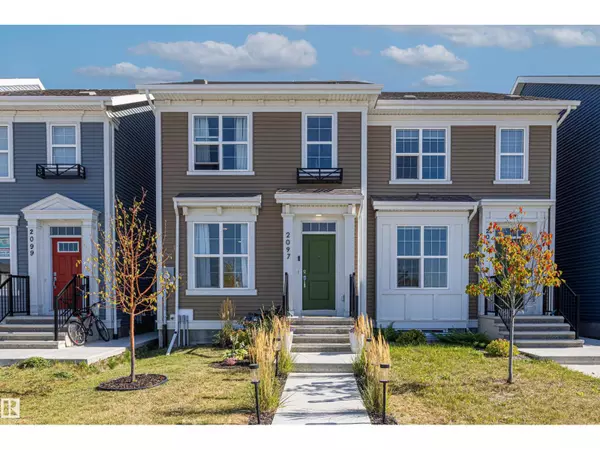 2097 Maple RD NW NW, Edmonton, AB T6J1J2