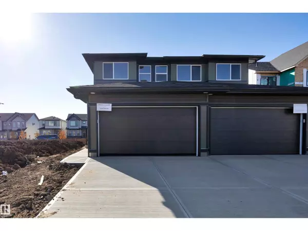 8925 ELVES LO NW, Edmonton, AB T6M3G3