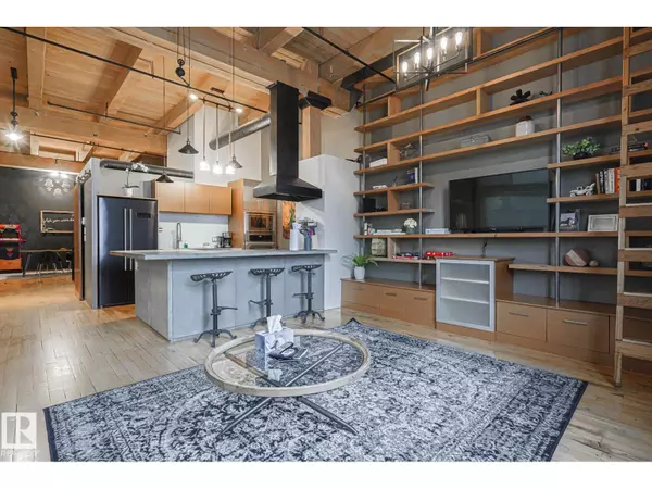 Edmonton, AB T5J1K3,#118 10309 107 ST NW