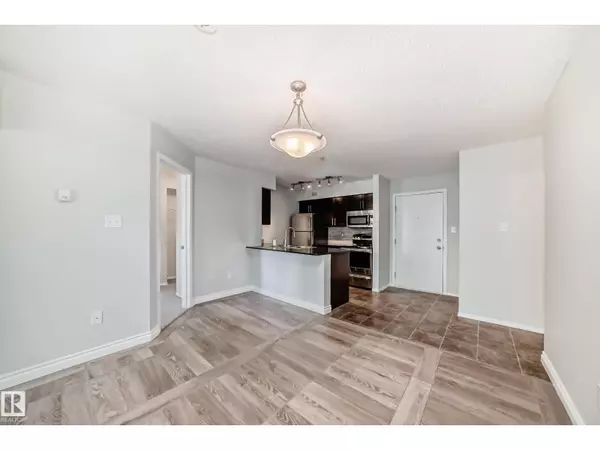 Edmonton, AB T5Y3N4,#123 270 MCCONACHIE DR NW