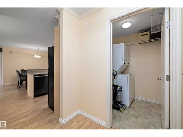 Edmonton, AB T5K2X7,#308 9938 104 ST NW