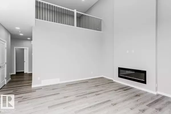 Edmonton, AB T6M3G8,2363 EGRET WY NW
