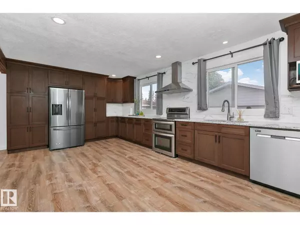 Sherwood Park, AB T8A3L1,3 WILSON CR