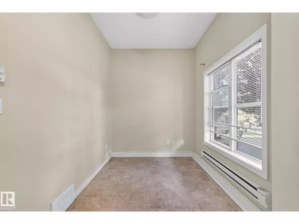 Edmonton, AB T6X0Y2,#29 655 Watt BV SW SW