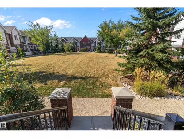 Sherwood Park, AB T8H0J1,#24 2336 Aspen TR NW