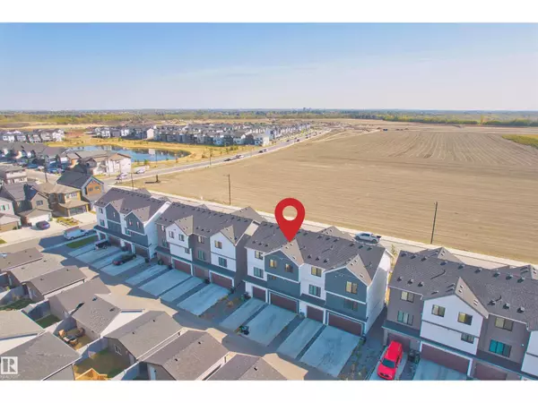 Edmonton, AB T6M1P9,5030 RIVER'S EDGE WY NW