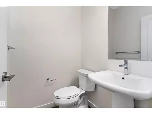 Edmonton, AB T5Z0T8,7181 177A Ave NW