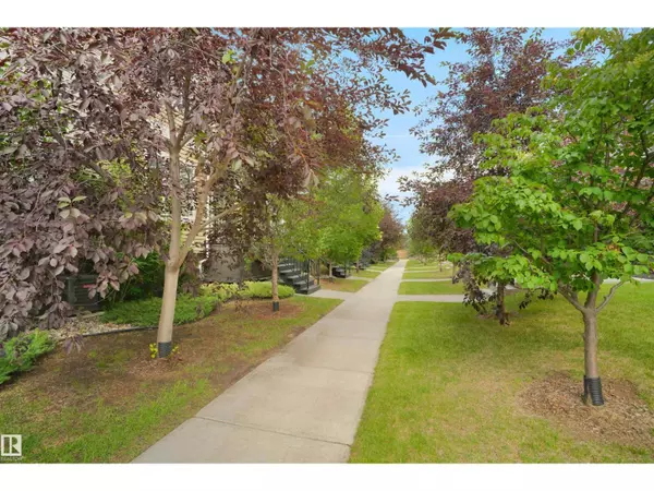 Edmonton, AB T5T4P5,#33 9535 217 ST NW