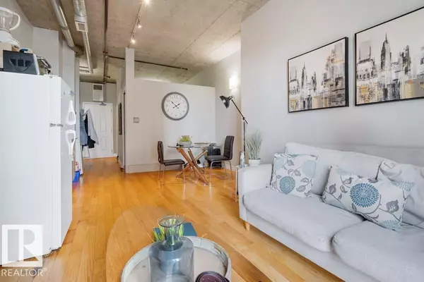 Edmonton, AB T5J1R9,#710 10024 JASPER AV NW