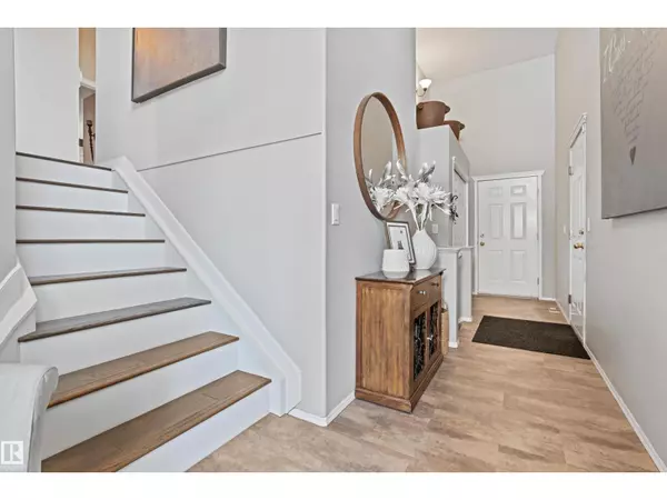 Edmonton, AB T5Z3J4,16507 81 ST NW