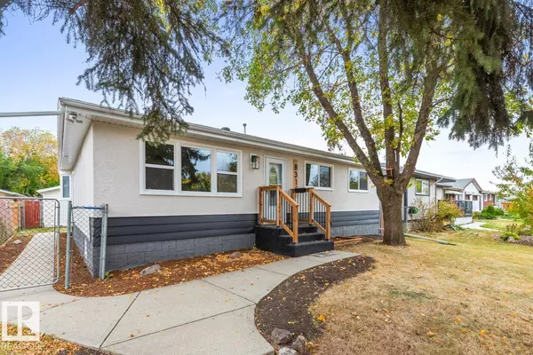 Edmonton, AB T6B1T3,8316 68A ST NW